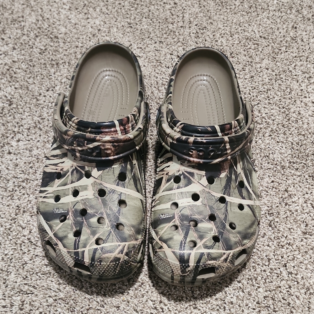 CROCS Green and Brown Sandals with Adjustable Strap